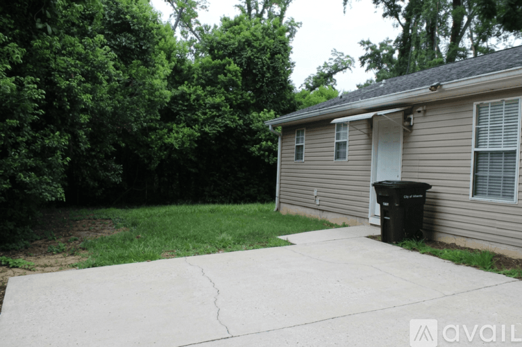 Tallahassee House: 1610 Saxon Street