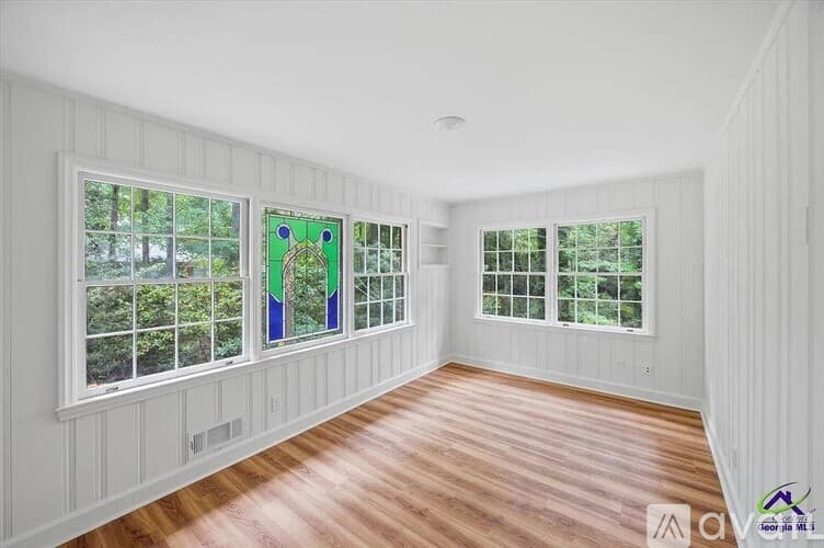 Macon House: 1320 Briarcliff Rd