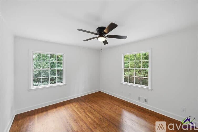 Macon House: 1320 Briarcliff Rd
