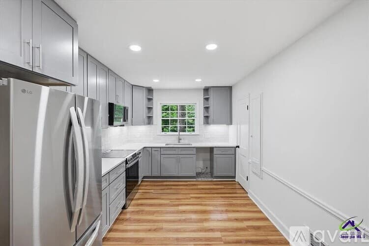Macon House: 1320 Briarcliff Rd