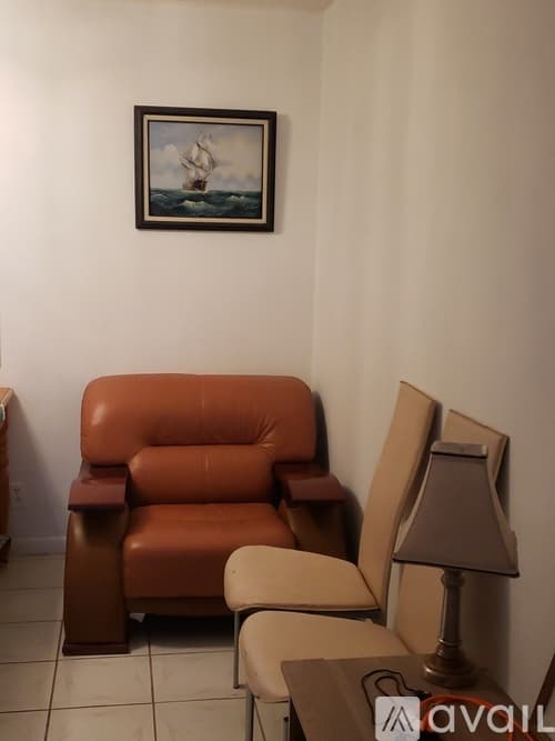 Hallandale Beach Apartment: 300 Northeast 14th Avenue