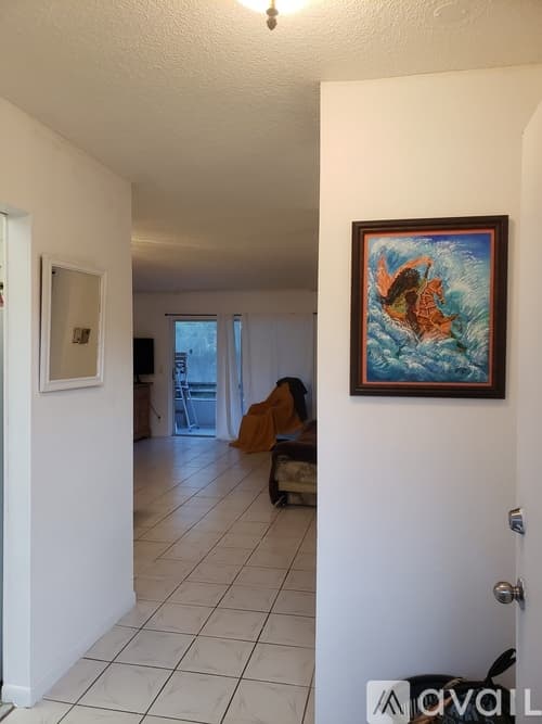 Hallandale Beach Apartment: 300 Northeast 14th Avenue