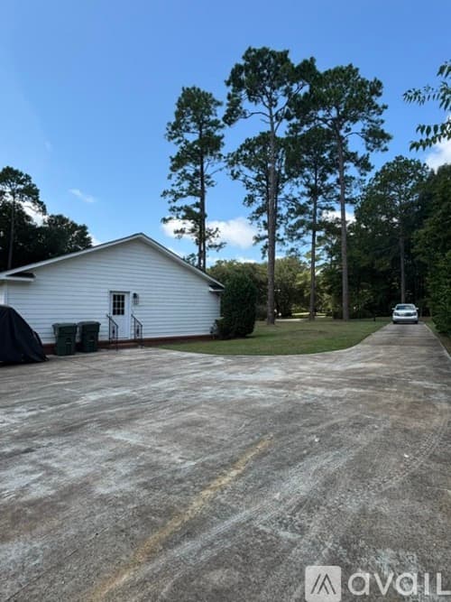 Dothan House: 3407 Huntington Pl