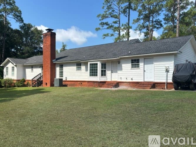 Dothan House: 3407 Huntington Pl