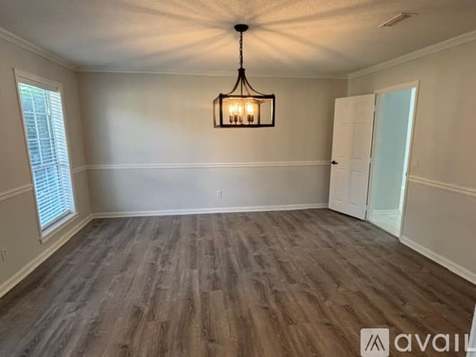 Dothan House: 3407 Huntington Pl