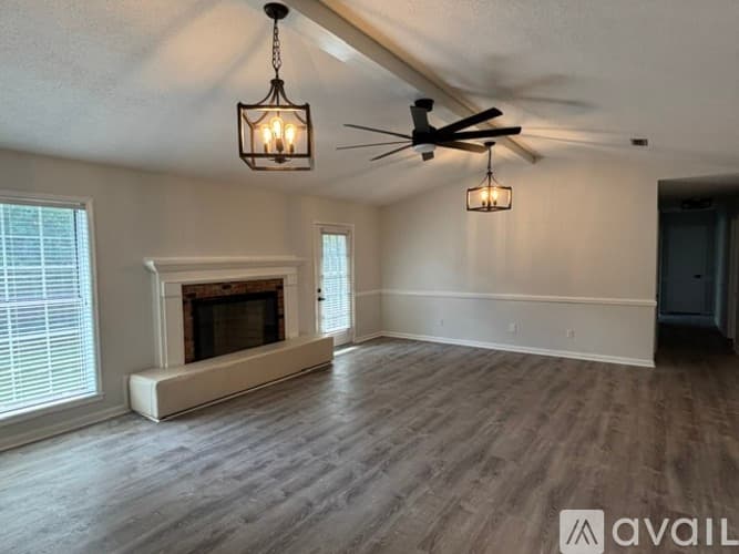 Dothan House: 3407 Huntington Pl