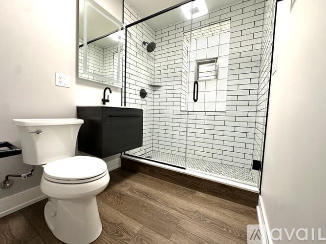 Chicago Apartment: 5452 N Paulina St