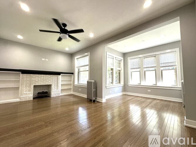 Chicago Apartment: 5452 N Paulina St