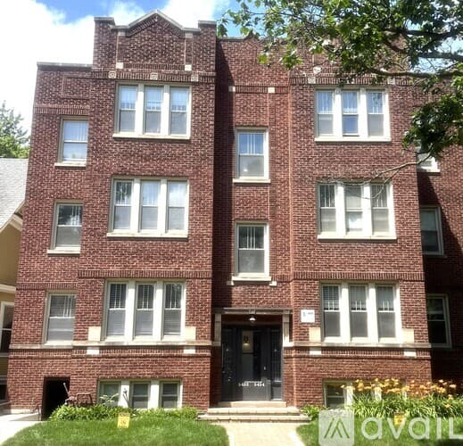Chicago Apartment: 5452 N Paulina St