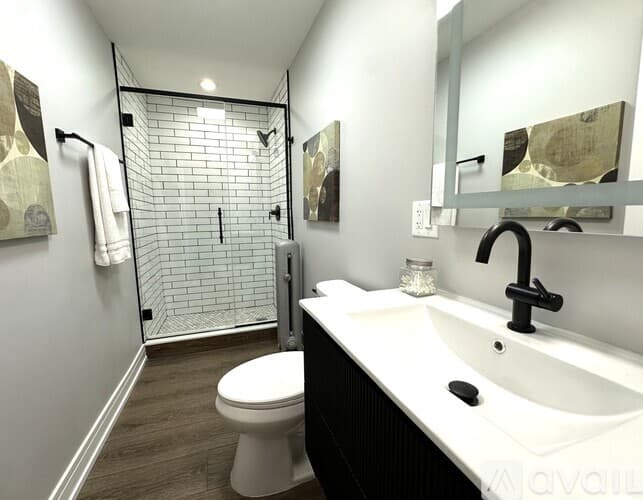 Chicago Apartment: 5452 N Paulina St