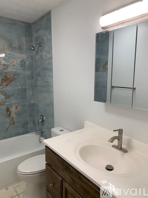 Cincinnati Apartment: 720 Ohio Pike