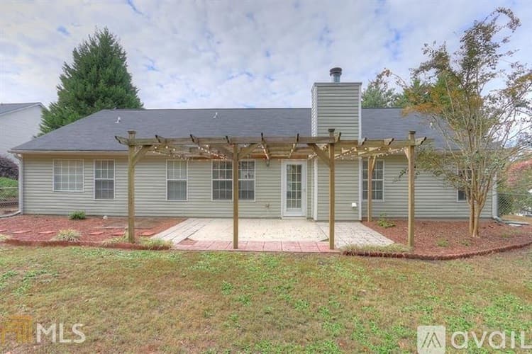 Loganville House: 3284 Rockwalk Terrace