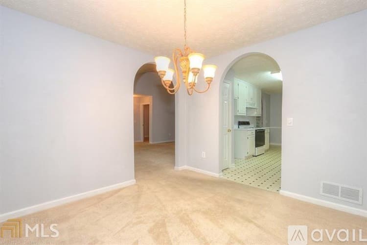 Loganville House: 3284 Rockwalk Terrace