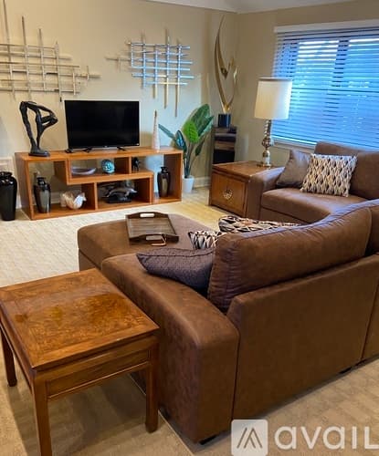 Westfield Condo: 41 Sandra Circle