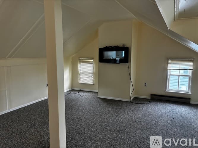 Harrisburg Apartment: 6061 Linglestown Rd