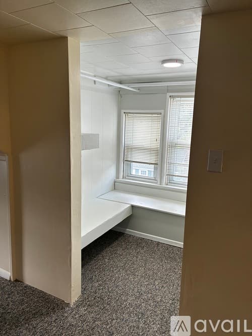 Harrisburg Apartment: 6061 Linglestown Rd