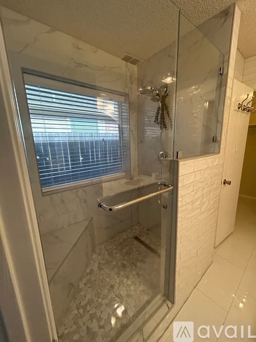 Saginaw House: 732 Bridle Trail