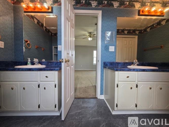 Augusta House: 2602 Anacua Way