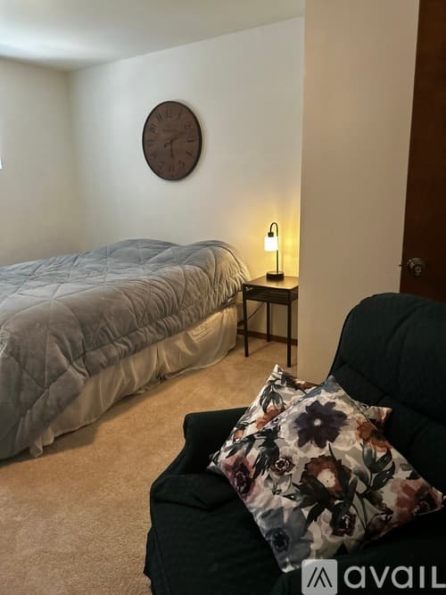 Kent Apartment: 13273 Southeast 226th Street