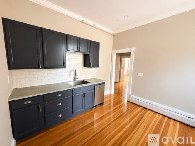 Amherst Apartment: 69 South Pleasant Street