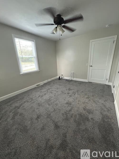 Columbia House: 822 Rosedale Arch