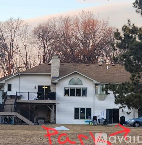 Andover House: 4276 165th Avenue Northwest