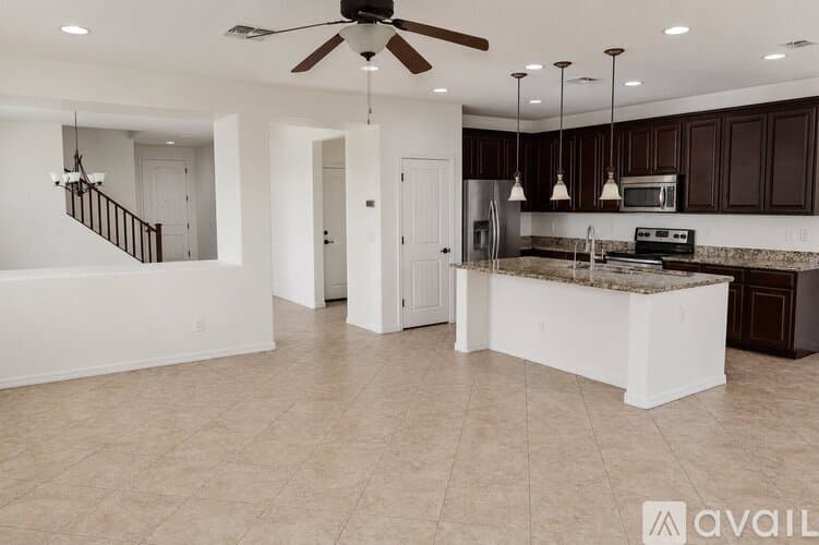 Chandler House: 1131 East Binner Drive
