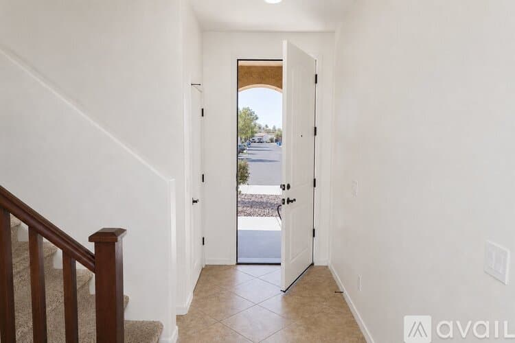 Chandler House: 1131 East Binner Drive