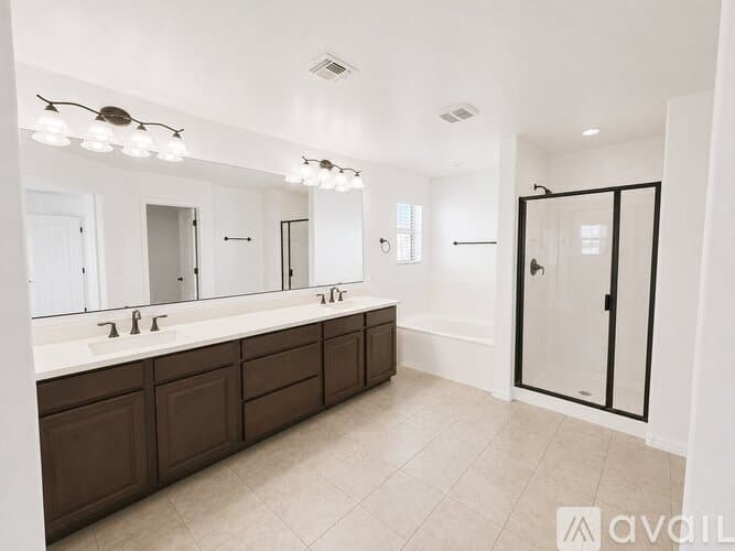 Chandler House: 1131 East Binner Drive