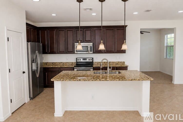 Chandler House: 1131 East Binner Drive