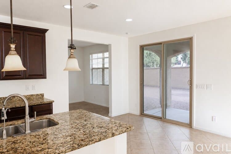 Chandler House: 1131 East Binner Drive