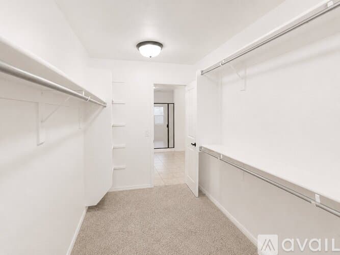 Chandler House: 1131 East Binner Drive
