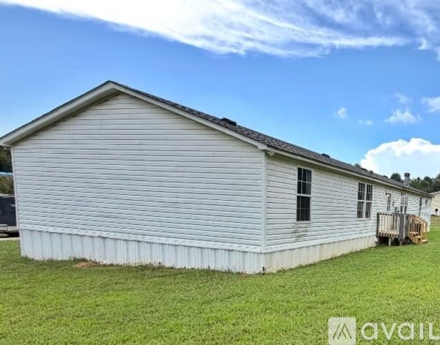 Seneca House: 307 Zion Hill Rd