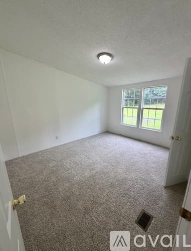 Seneca House: 307 Zion Hill Rd