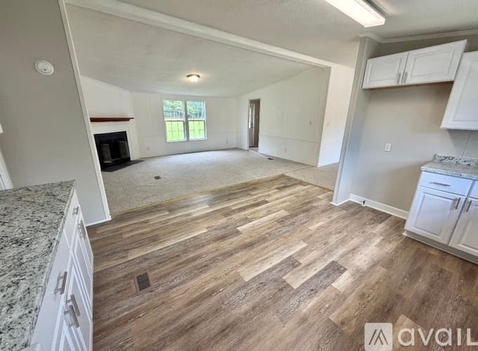 Seneca House: 307 Zion Hill Rd