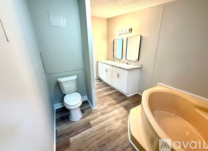 Seneca House: 307 Zion Hill Rd
