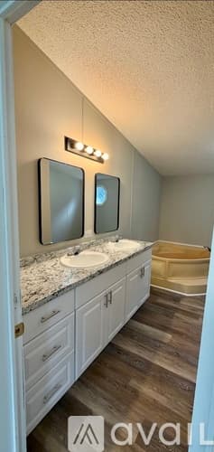 Seneca House: 307 Zion Hill Rd