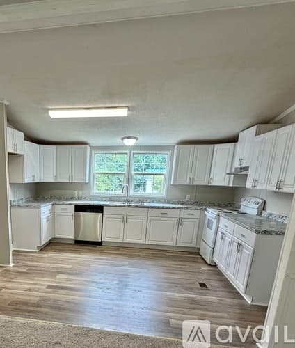 Seneca House: 307 Zion Hill Rd