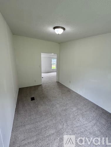 Seneca House: 307 Zion Hill Rd