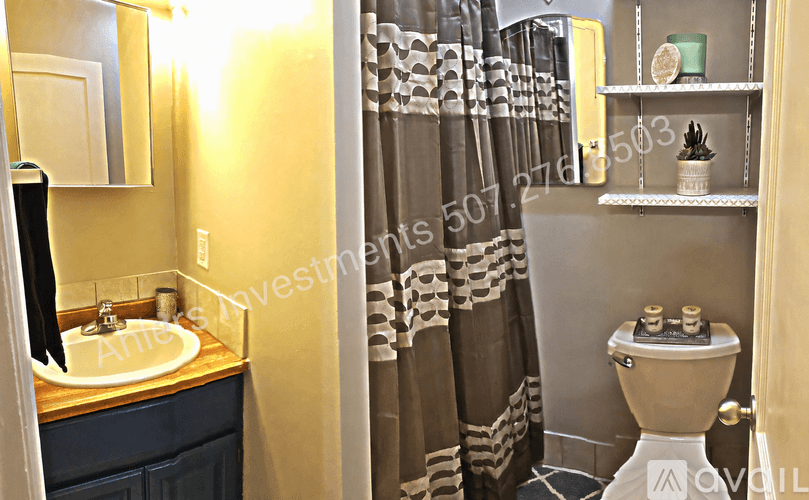 New Ulm Apartment: 26 Broadway Street N