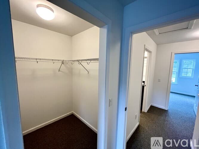 Kennebunk Townhome: 16 Village Wy