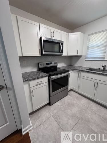 Atlanta Townhome: 876 Oglethorpe Avenue Southwest