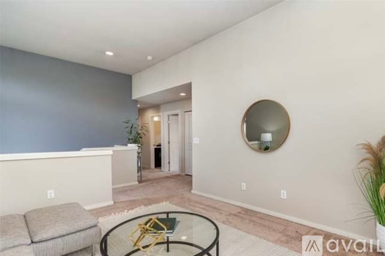 Black Diamond House: 32977 Skyline Lane