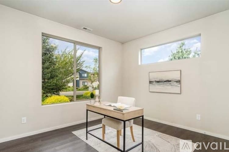Black Diamond House: 32977 Skyline Lane