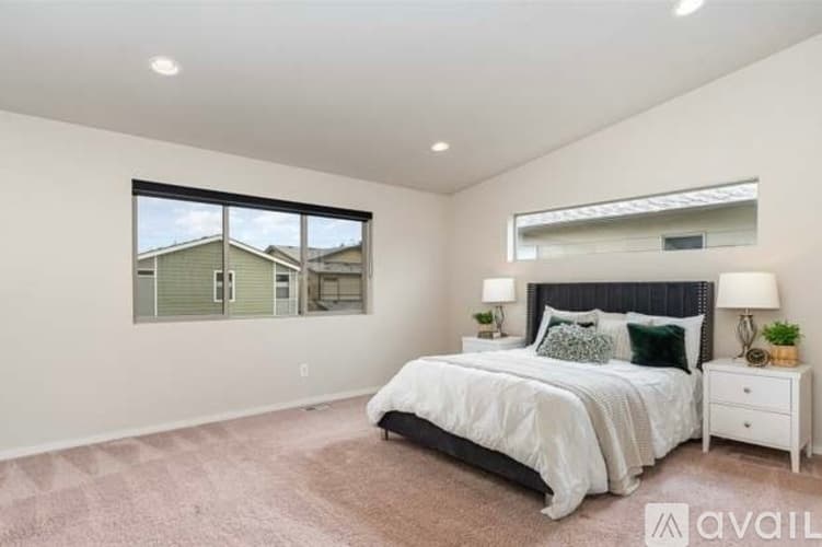 Black Diamond House: 32977 Skyline Lane