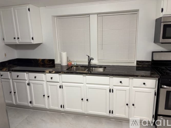 Berwyn Apartment: 1835 Home Ave