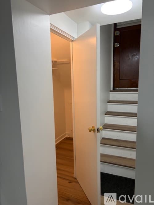 Berwyn Apartment: 1835 Home Ave