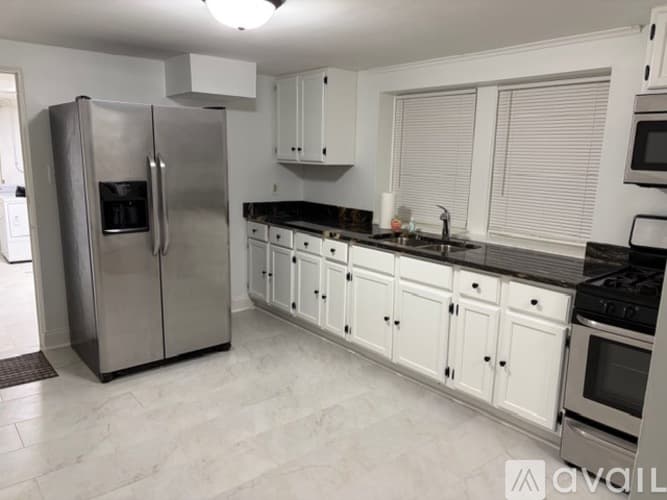 Berwyn Apartment: 1835 Home Ave
