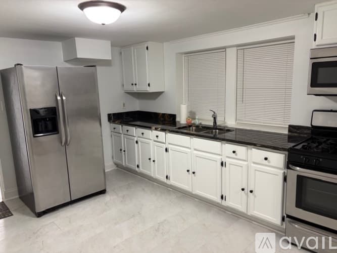 Berwyn Apartment: 1835 Home Ave