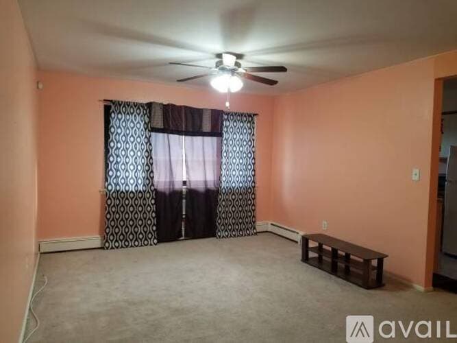 Watchung Condo: 401 U S 22